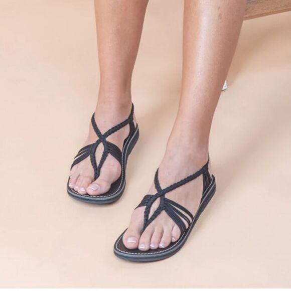 Plaka hand woven sandals - Picture 1 of 6